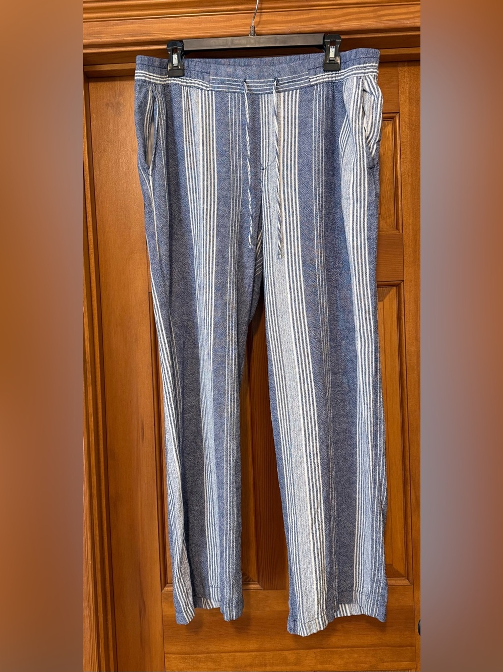 Old Navy Blue and White Striped Linen Chinos Size Large